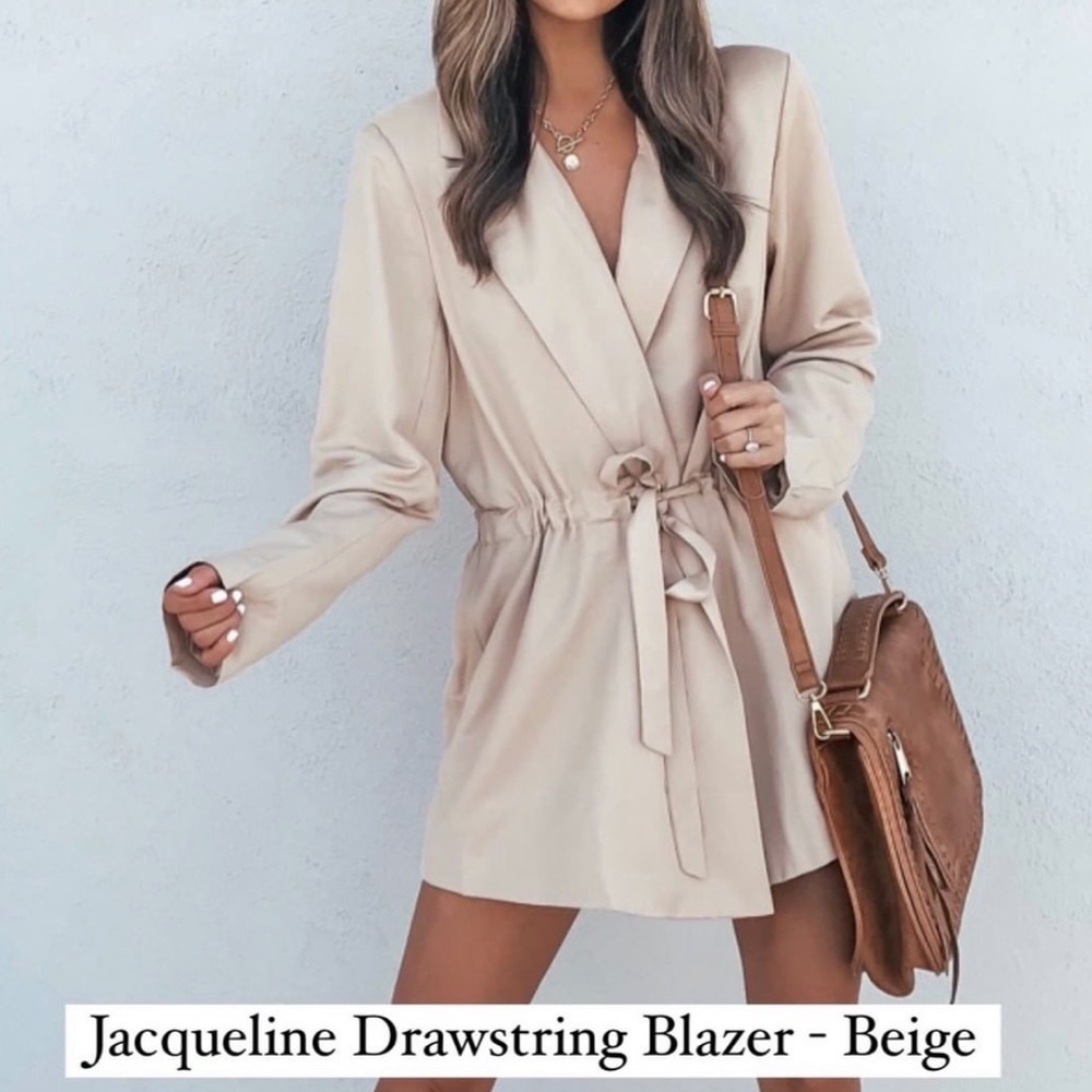 JACQUELINE DRAWSTRING BLAZER - BEIGE